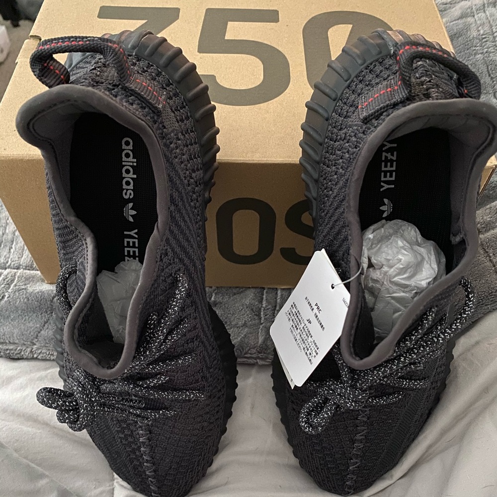 Yeezy Boost 350 V2 Non-Reflective Black